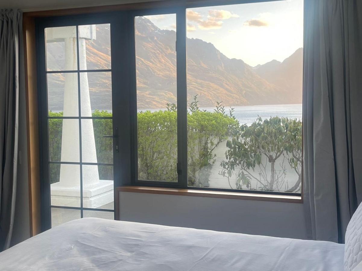 Panoramic Views - 10 Minutes Walk To Town Villa Куийнстаун Екстериор снимка