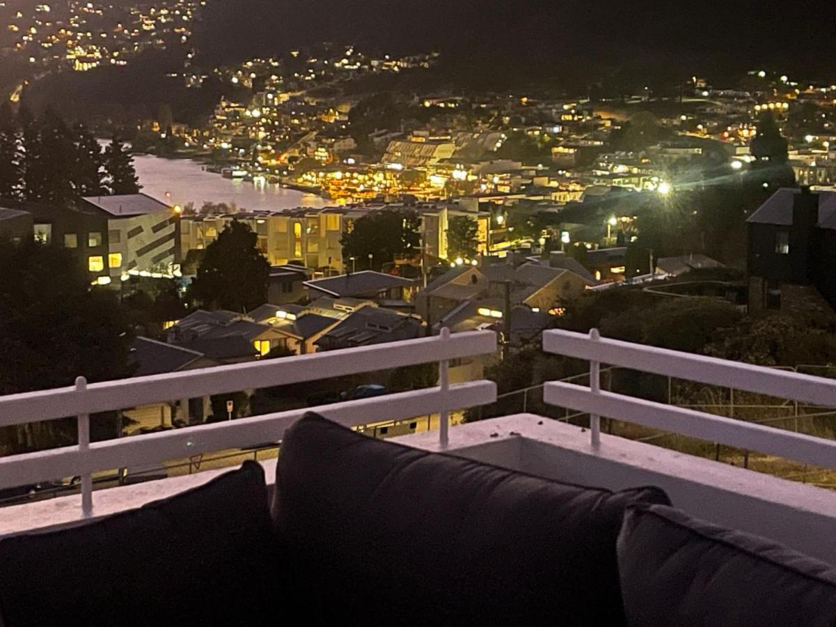 Panoramic Views - 10 Minutes Walk To Town Villa Куийнстаун Екстериор снимка